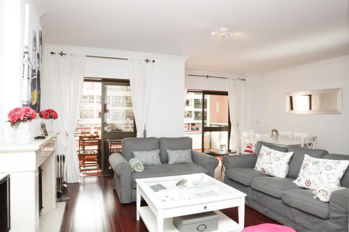 Cascais Guia'S Gorgeous & Spacious Apartment Bagian luar foto